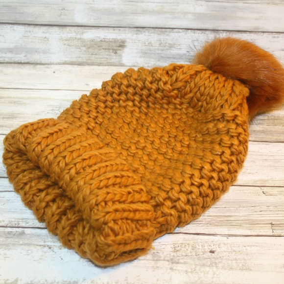 Free People Skyline Pom-Pom Beanie - Gold - Picture 3 of 5